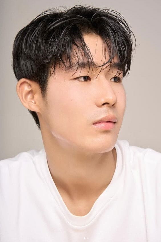Jae Woo Yang